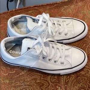 White converse all stars